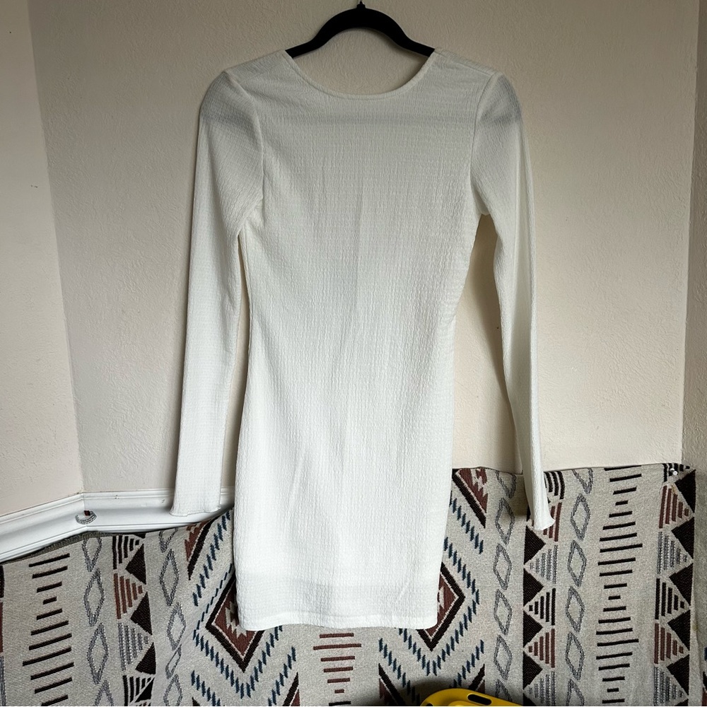 NEW f21 Stunning white long sleeve mini linen dress open back NWT tie back Small